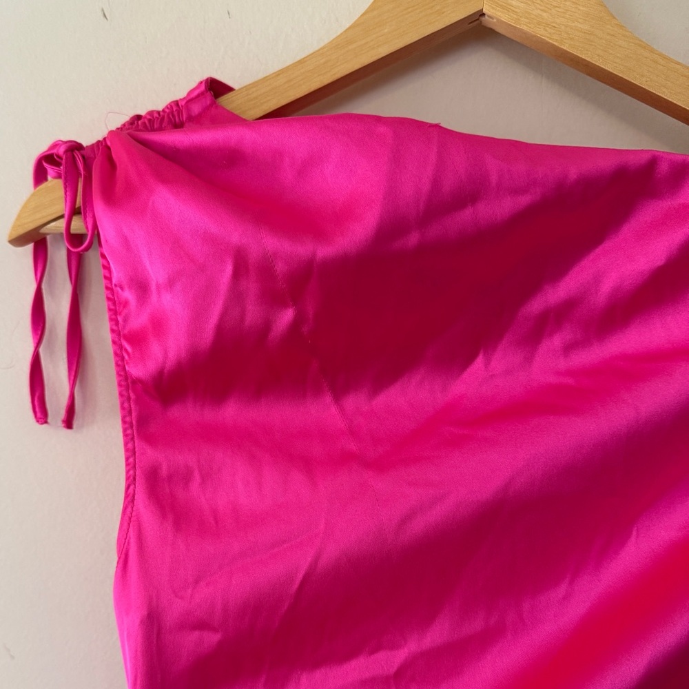 Elegant Pink One-Shoulder Nour Maxi Dress - Picture 10 of 10